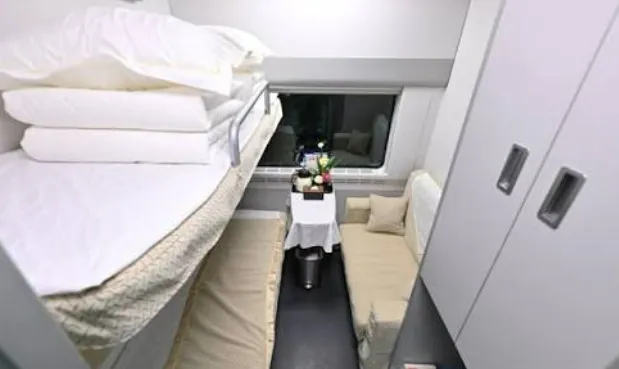 Soft sleeper private cabin on an overnight train from Beijing to Xi'an